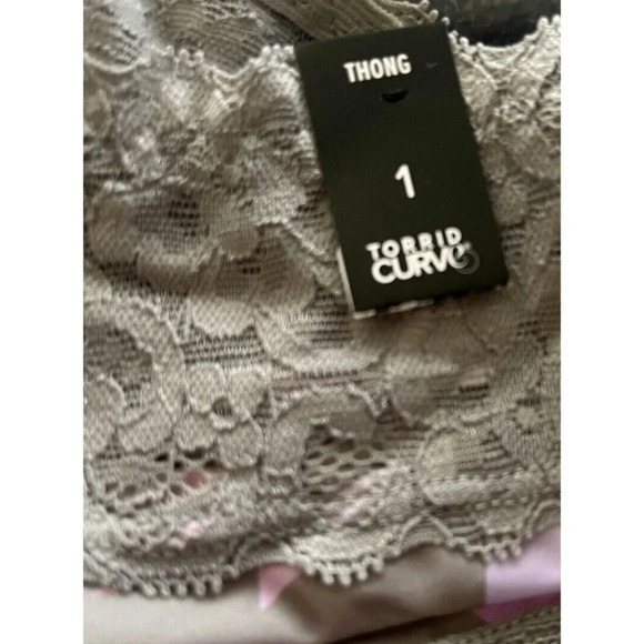 Torrid 1 Gray Electric Skull-Heart Graphc Scallop Lace Waistband Thong Panties - Picture 5 of 5